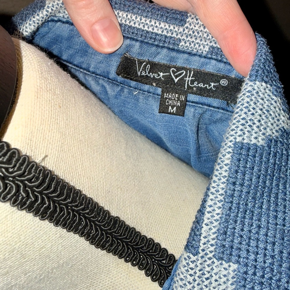 Velvet Heart Denim Geometric Yoke Shirt - Picture 7 of 7